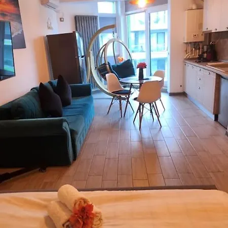 Seaview - Pool & Apartament *