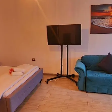 Seaview - Pool & Apartament Năvodari